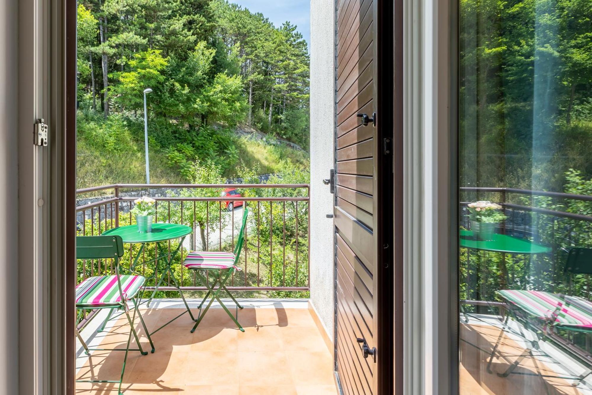 Apartment Spartium Loft Sinj